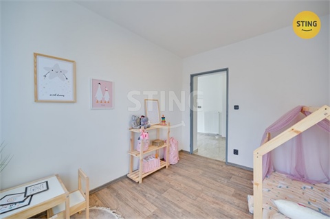 Prodej rodinného domu, 270 m² 12