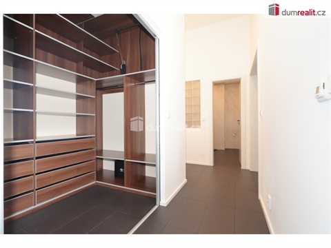 Prodej bytu 3kk, 114 m² 24