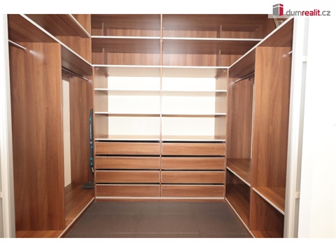 Prodej bytu 3kk, 114 m² 26