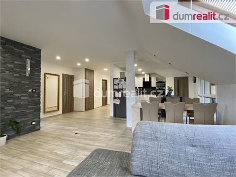 Pronájem bytu 4kk, 202 m² - 4