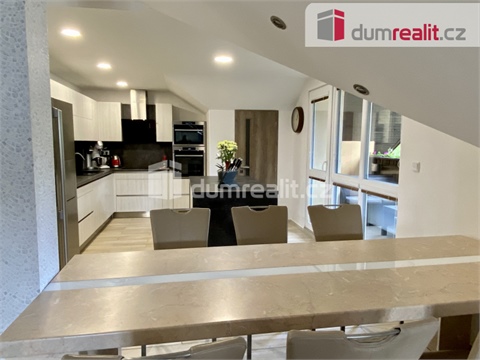 Pronájem bytu 4kk, 202 m² 6