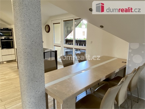 Pronájem bytu 4kk, 202 m² 22