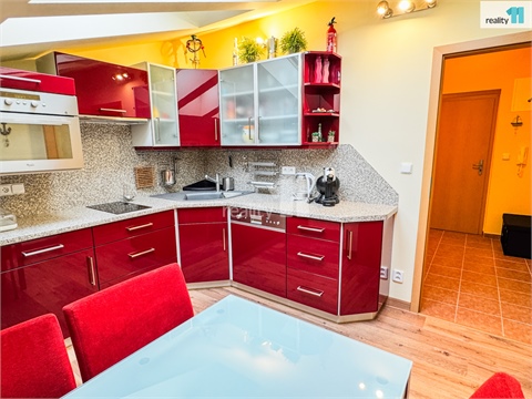 Prodej bytu 2+1, 61 m² 8