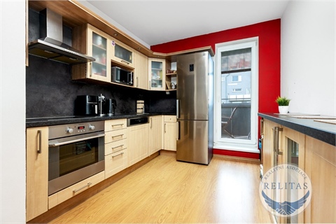 Prodej bytu 3kk, 74 m² - 2