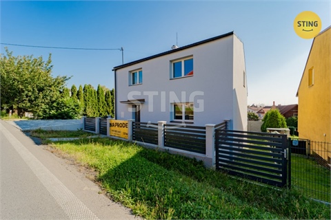 Prodej rodinného domu, 208 m² 0