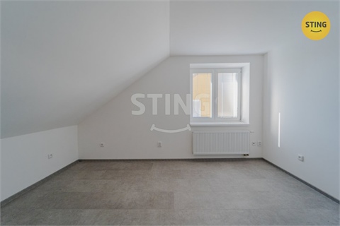 Prodej rodinného domu, 208 m² - 8