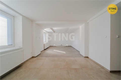 Prodej rodinného domu, 208 m² - 2