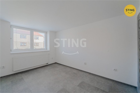 Prodej rodinného domu, 208 m² - 14