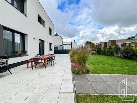 Prodej rodinného domu, 260 m² - 12