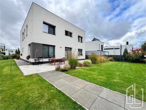 Prodej rodinného domu, 260 m² 24