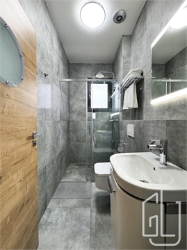 Prodej rodinného domu, 260 m² - 20