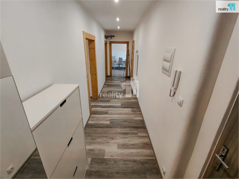 Prodej bytu 2+1, 80 m² 20