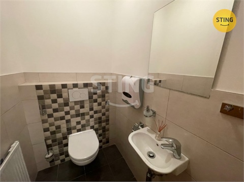 Pronájem kanceláře, 65 m² 10