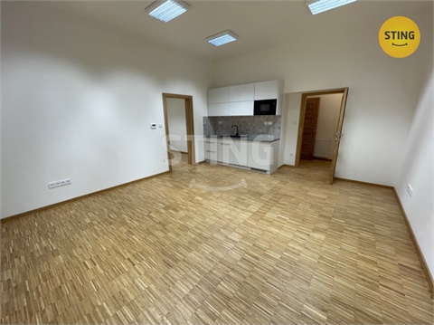 Pronájem kanceláře, 64 m² 6
