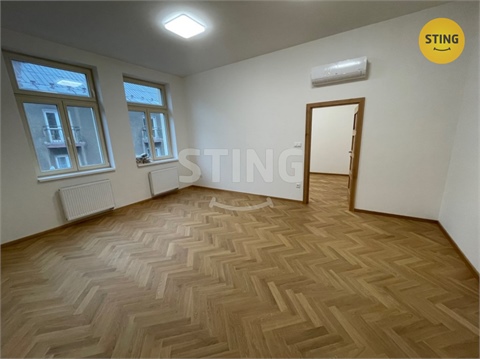Pronájem bytu 5kk, 137 m² - 2