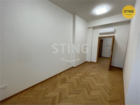 Pronájem bytu 5kk, 137 m² - 14