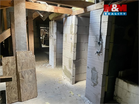 Prodej rodinného domu, 265 m² - 18