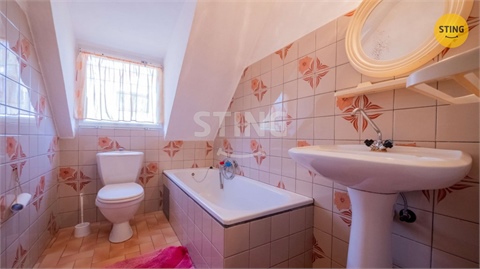 Prodej rodinného domu, 280 m² - 14