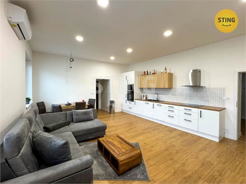 Pronájem bytu 2kk, 63 m² - 2