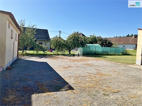 Prodej komerčního objektu, 471 m² 14