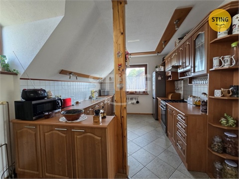 Pronájem rodinného domu, 170 m² 2