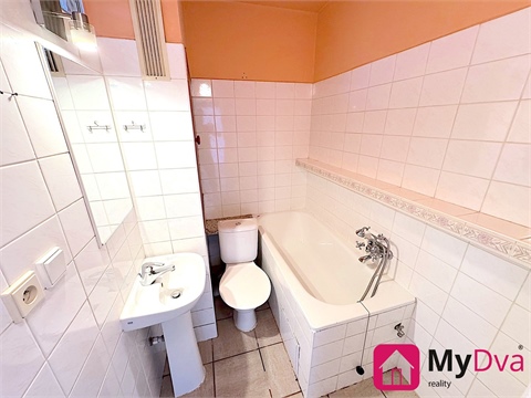 Pronájem bytu 1+1, 32 m² - 4