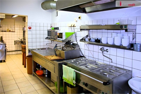 Prodej komerčního objektu, 254 m² 10