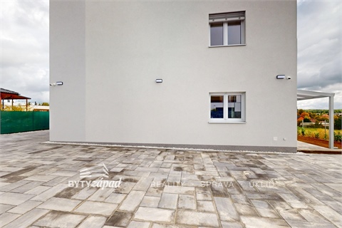 Pronájem bytu 4kk, 168 m² - 10