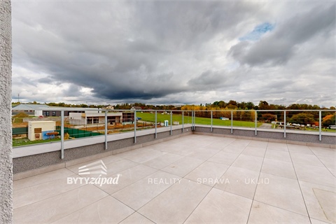 Pronájem bytu 4kk, 168 m² - 22