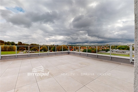 Pronájem bytu 4kk, 168 m² 22