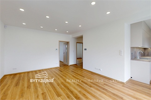 Pronájem bytu 4kk, 168 m² - 4