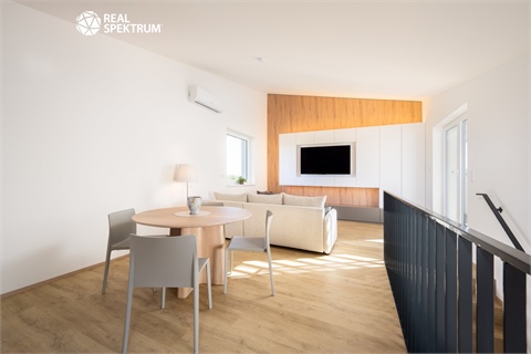 Prodej bytu 2kk, 66 m² - 2