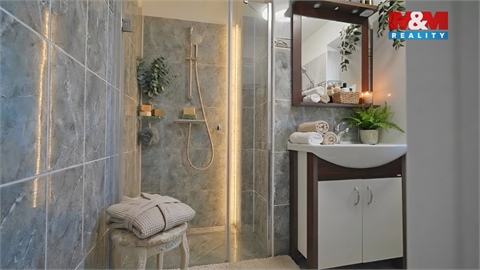 Prodej rodinného domu, 287 m² - 18