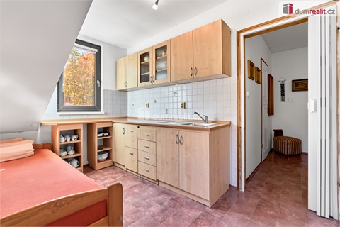 Prodej rodinného domu, 250 m² 14