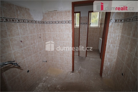 Prodej komerčního objektu, 2 000 m² - 18