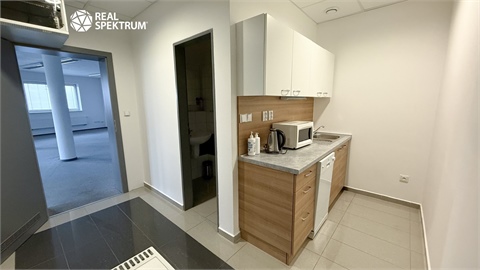 Pronájem kanceláře, 100 m² 8