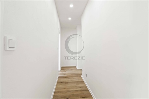 Prodej bytu 4kk, 105 m² 18