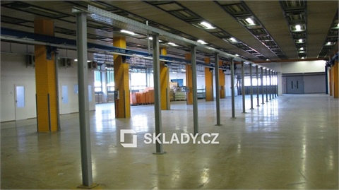 Pronájem skladu / haly, 1 800 m² 0