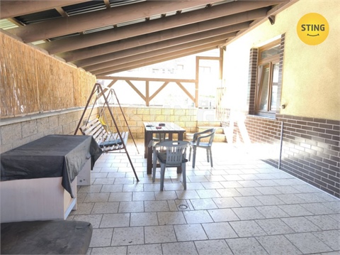 Prodej rodinného domu, 400 m² - 10