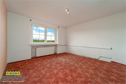 Prodej rodinného domu, 301 m² - 6