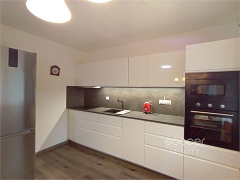 Pronájem bytu 1kk, 33 m² 0