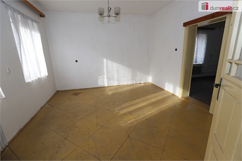 Prodej rodinného domu, 320 m² - 8