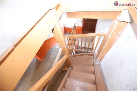 Prodej rodinného domu, 320 m² 16