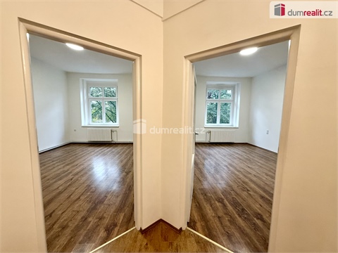 Pronájem bytu 3kk, 79 m² 28