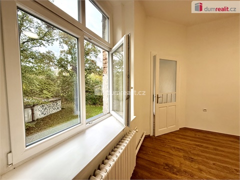 Pronájem bytu 3kk, 79 m² - 26