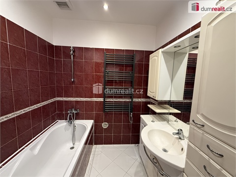 Pronájem bytu 3kk, 79 m² - 14