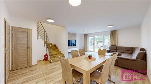 Prodej rodinného domu, 214 m² - 8