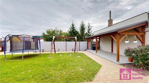 Prodej rodinného domu, 214 m² - 14