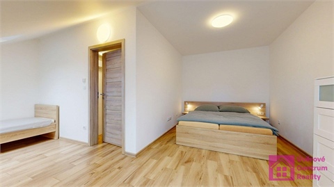 Prodej rodinného domu, 214 m² - 18