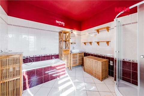 Prodej rodinného domu, 120 m² - 2